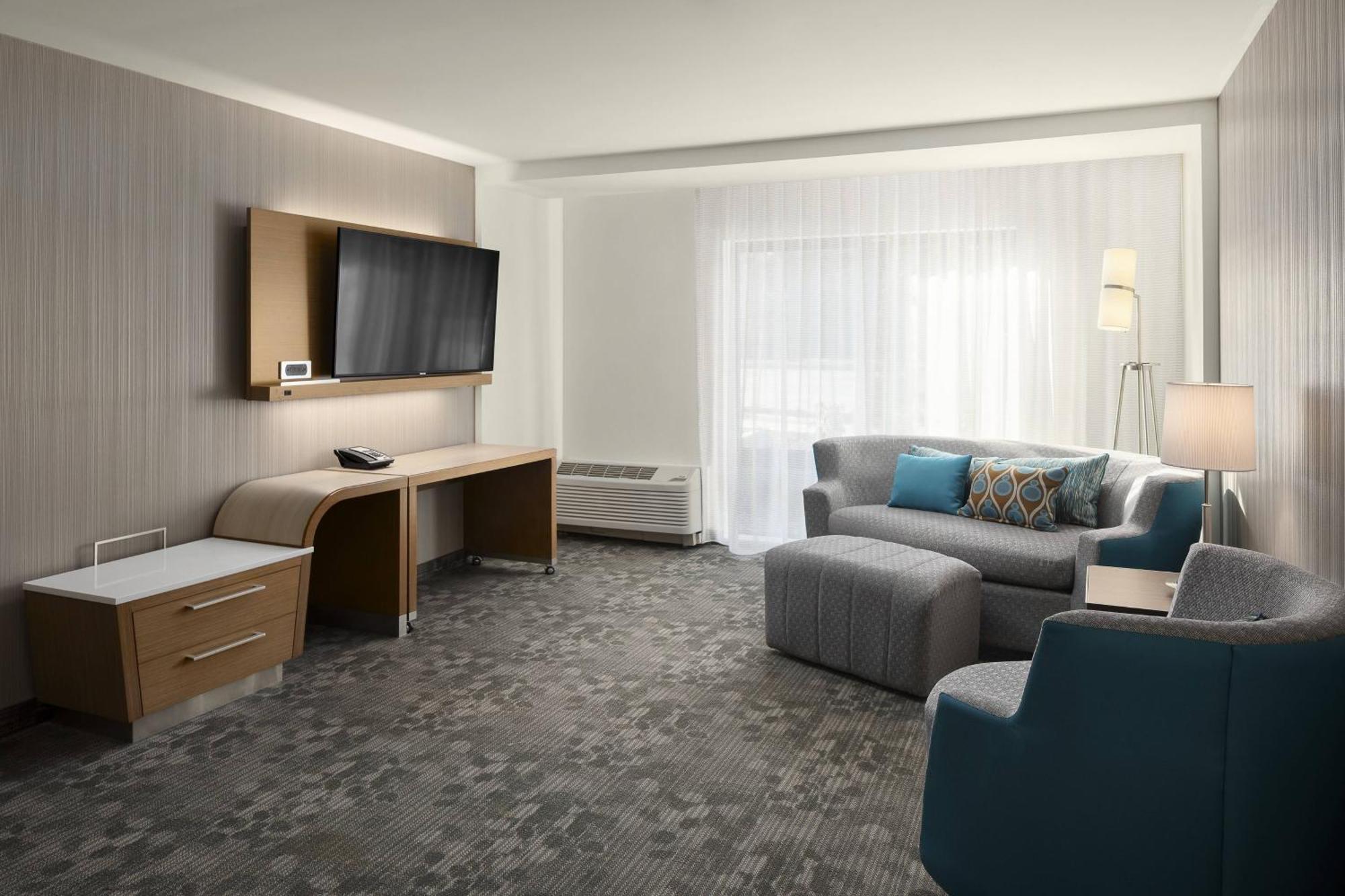 Courtyard By Marriott Seattle Northgate Hotel Exterior foto